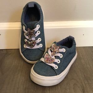 Gap baby/toddler size 6 shoes